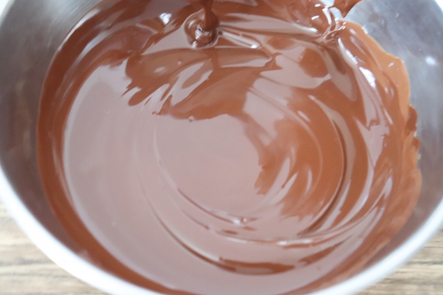 溶かしたチョコレート